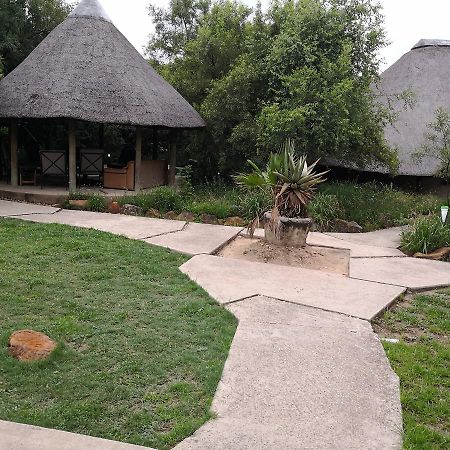 Touch Of Africa Lodge แลนเซอเรีย ภายนอก รูปภาพ