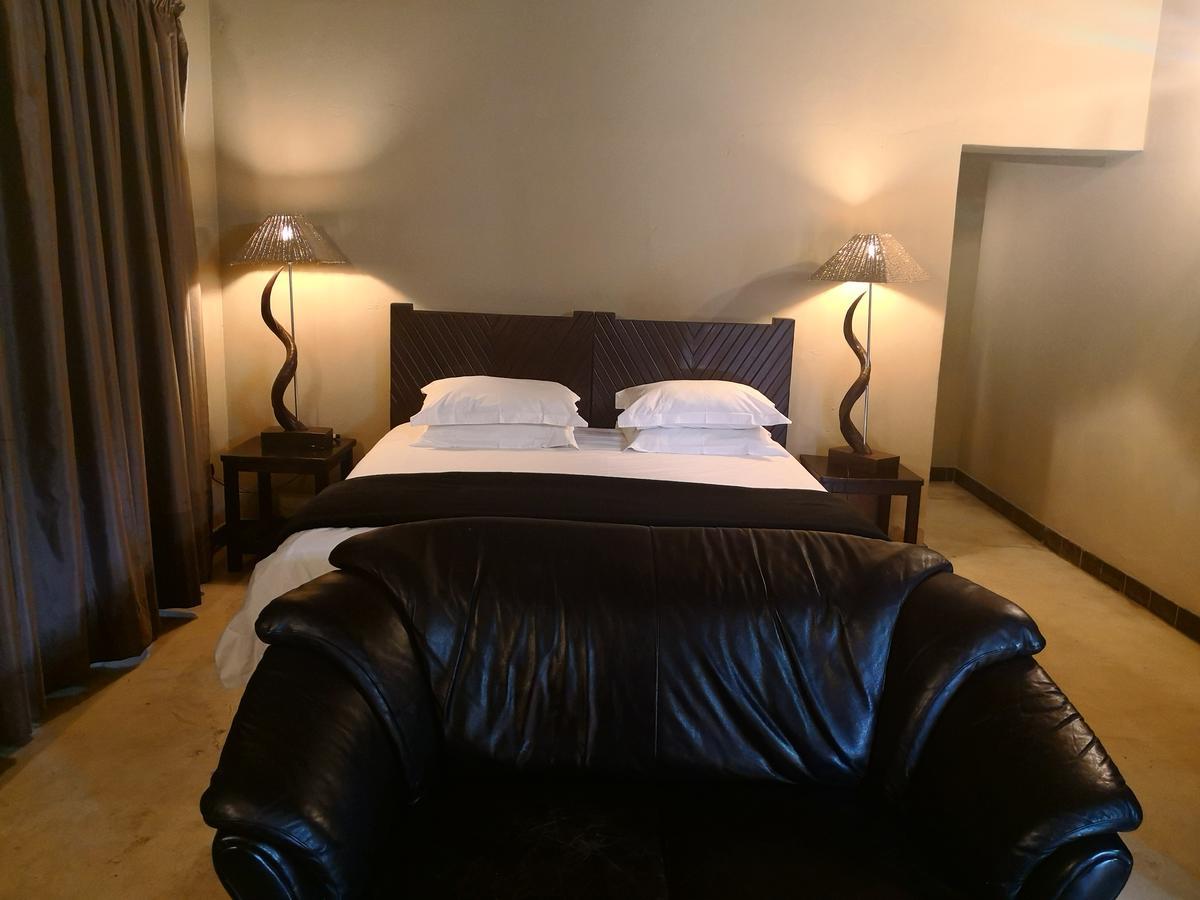 Touch Of Africa Lodge แลนเซอเรีย ภายนอก รูปภาพ