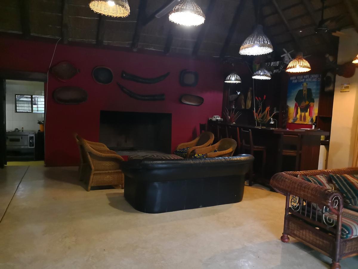 Touch Of Africa Lodge แลนเซอเรีย ภายนอก รูปภาพ