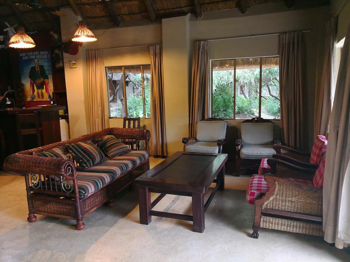 Touch Of Africa Lodge แลนเซอเรีย ภายนอก รูปภาพ